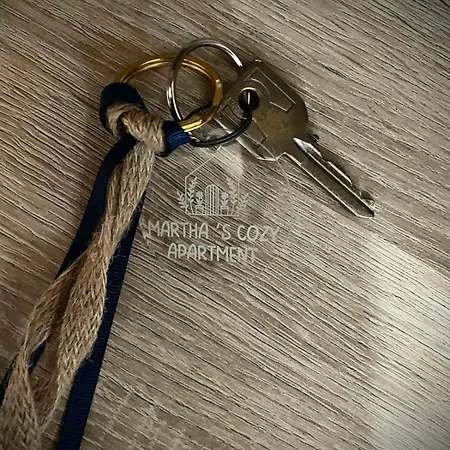 Martha's Cozy Apartment *